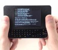 Un handheld da pochi spiccioli con Raspberry Pi, Linux e un case per iPhone