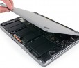 Nuovo MacBook Pro 13" 2017 sotto i ferri di iFixit, sempre difficile da riparare