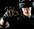 Phil Spencer: "per ora niente Realtà Virtuale su Xbox One X, troppi cavi"
