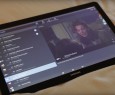 Il "maxi tablet" Galaxy View di Samsung mostrato in un primo hands on
