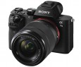 La mirrorless full-frame Sony A7 III potrebbe arrivare in autunno