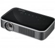 Qumi Q8 è il proiettore portatile Full HD a LED da 1.000 lumen
