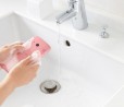 Kyocera Rafre: smartphone resistente a sapone e acqua calda, con speaker a conduzione ossea