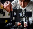 La fotocamera da 5 Trilioni di fps riprende anche i processi molecolari