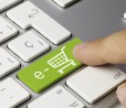 Shopping online in crescita in Europa, in Italia ancora ci si fida poco