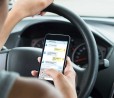 Vita dura per gli automobilisti al telefono, il ‘textalyzer’ pronto a smascherarli