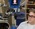 Il barbiere del futuro: un robot che taglia i capelli?