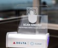 I passeggeri della Delta Airlines possono usare le impronte digitali per imbarcarsi
