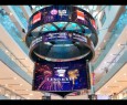 LG realizza un'installazione con 70 pannelli OLED curvi
